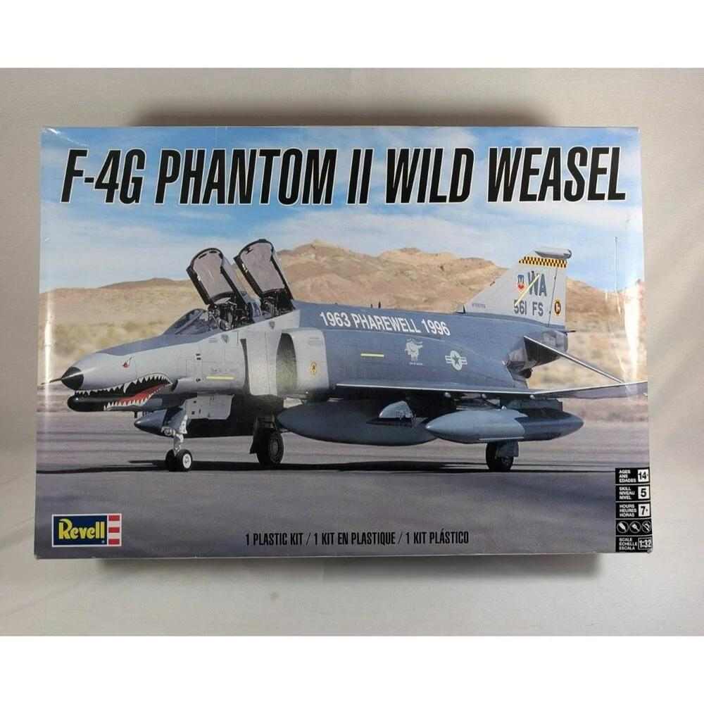 Revell 85-5994 F-4G Phantom II Wild Weasel 1:32 Model Airplane Kit Open Box